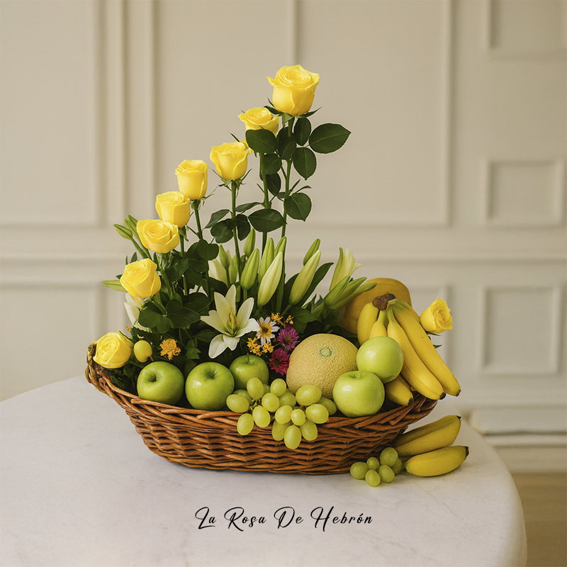Ramo de Rosas Atracción Frutal