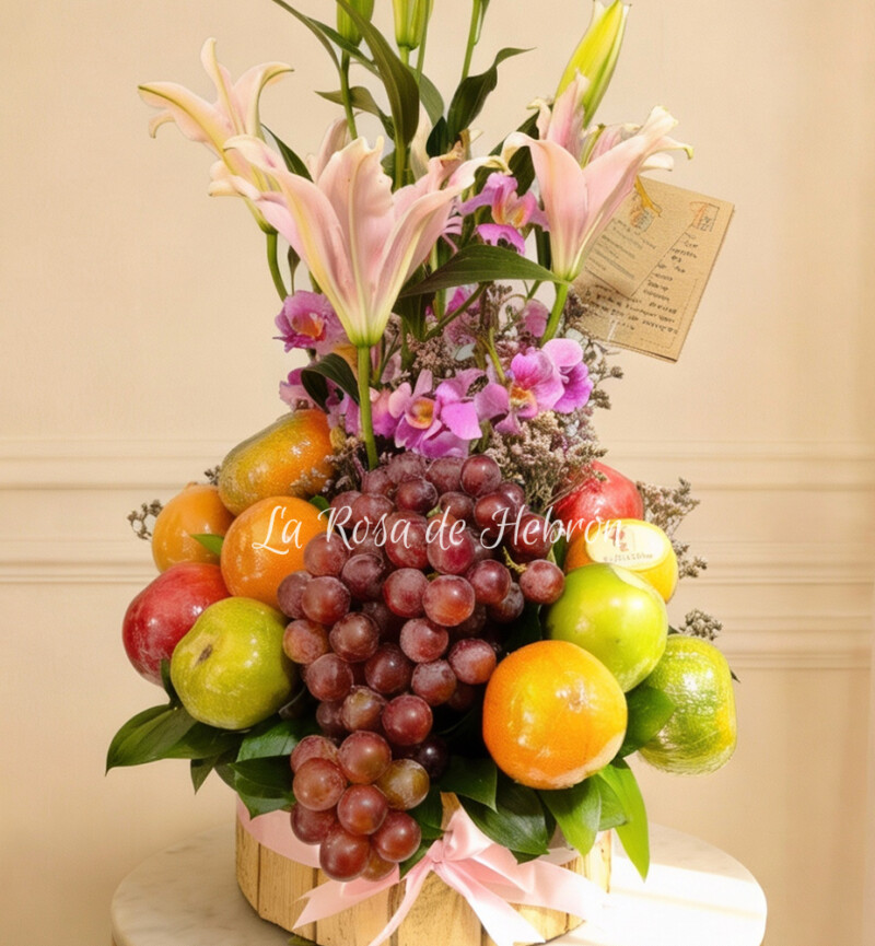 Arreglo Floral y Frutas Encanto Tropical